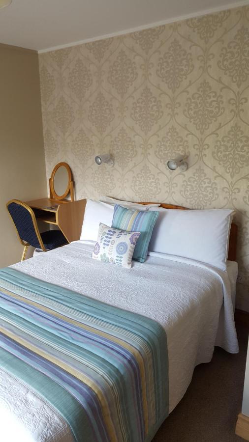Riverwalk House B&B Oughterard Bagian luar foto
