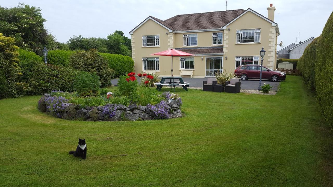 Riverwalk House B&B Oughterard Bagian luar foto
