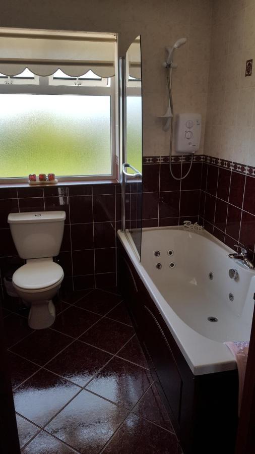 Riverwalk House B&B Oughterard Bagian luar foto